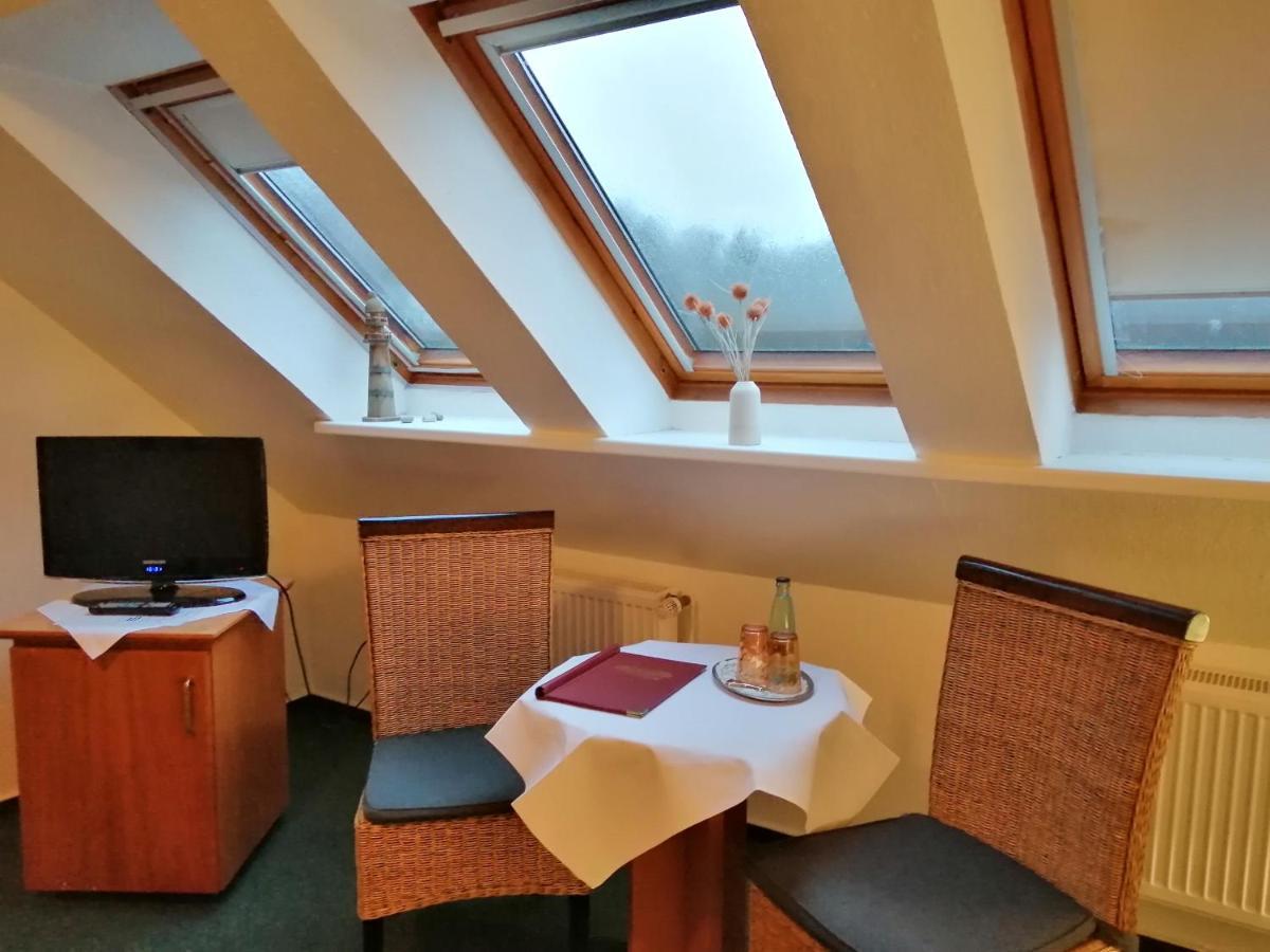 Fährhaus Niederkleveez Boßdorf